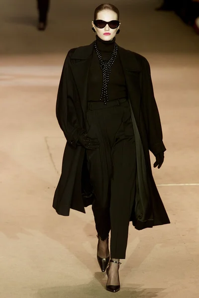Look 24
